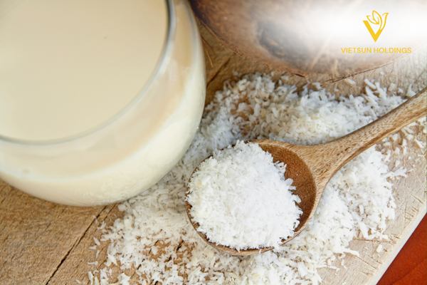 Best Coconut Flakes for Baking: A Complete Guide for Bakers and Brands