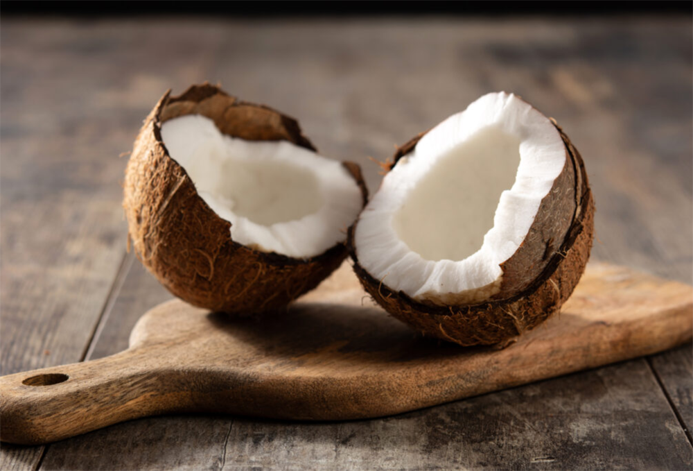 Полностью очищенный кокос