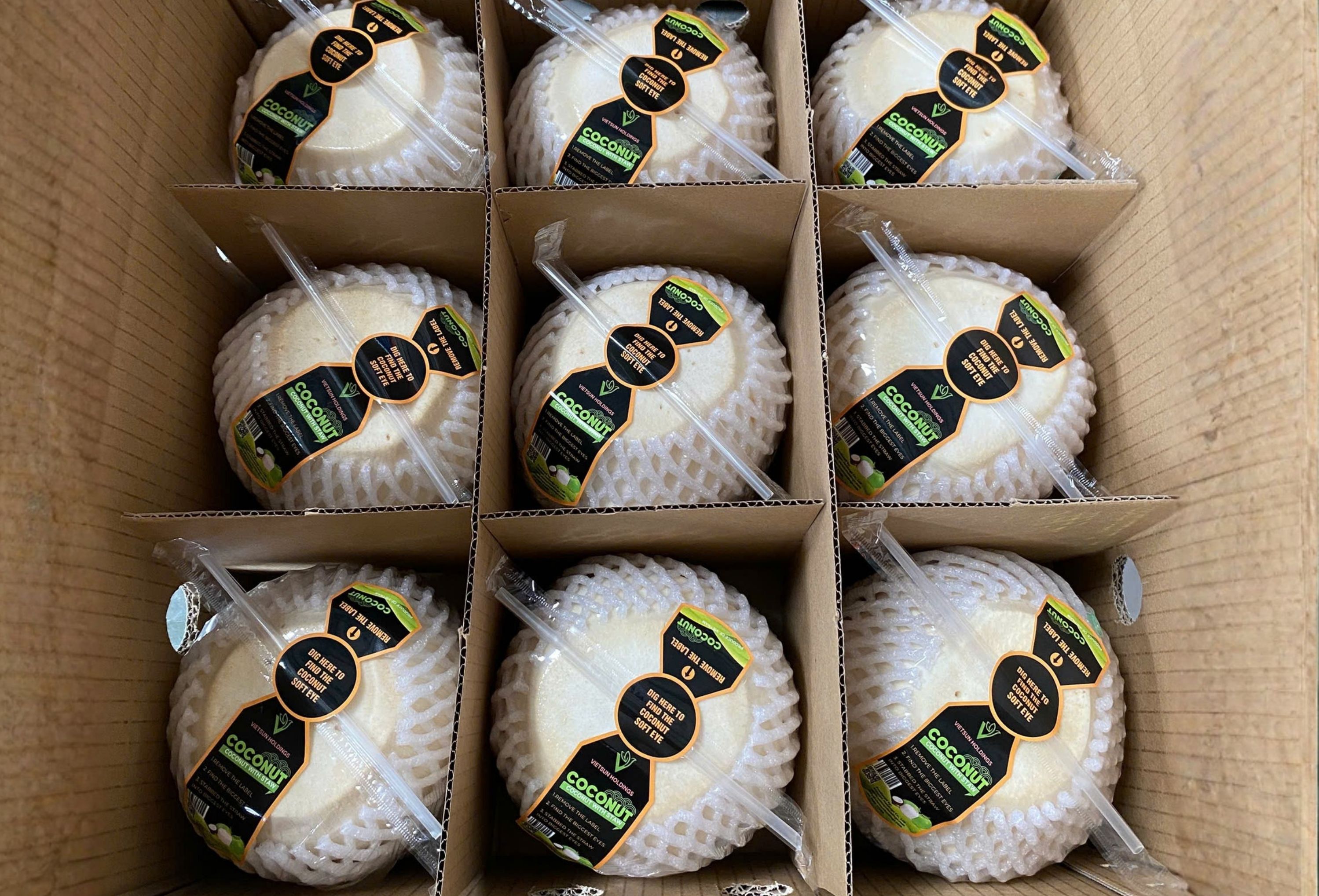 Кокос Diamond с трубочкой