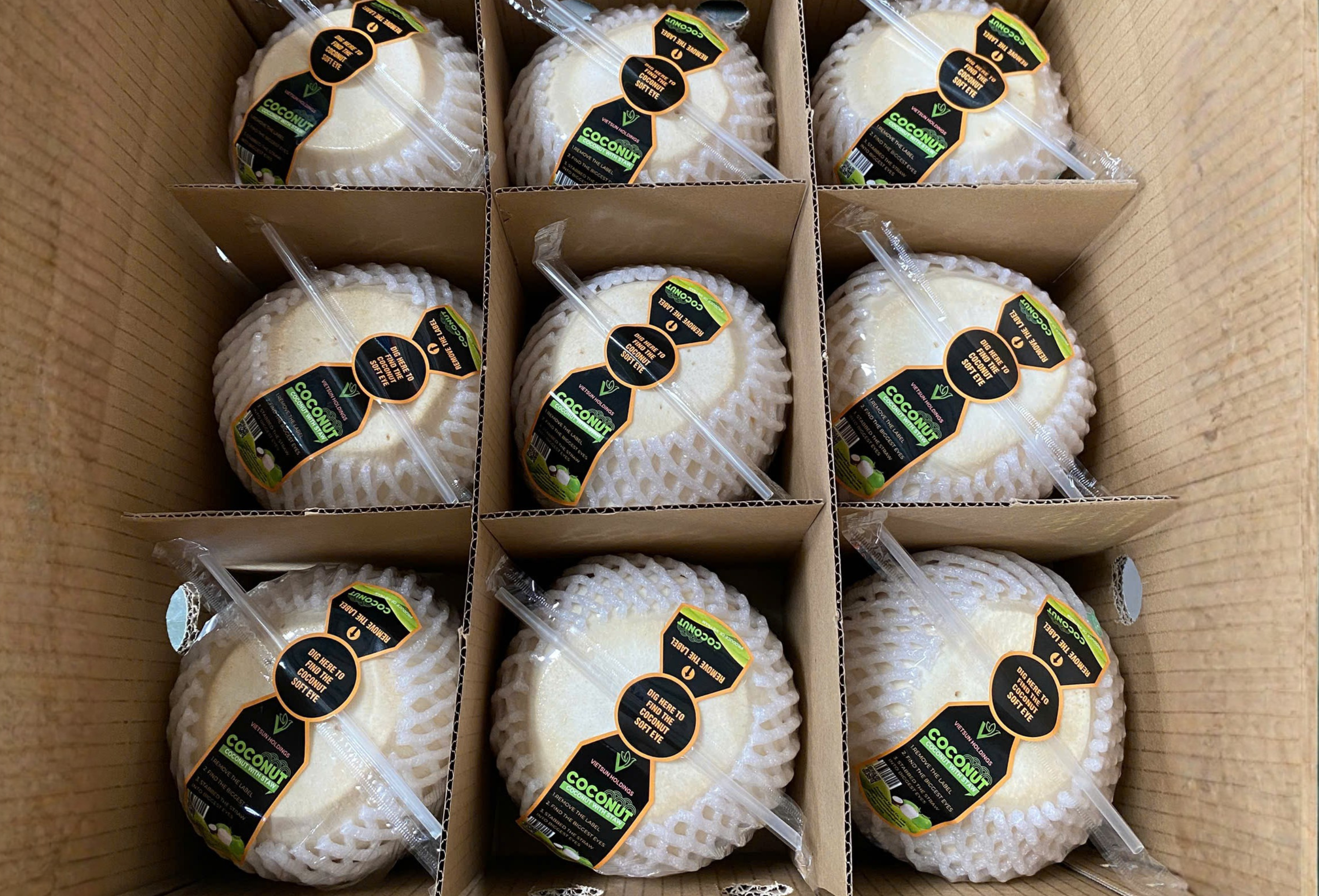 Кокос Diamond с трубочкой